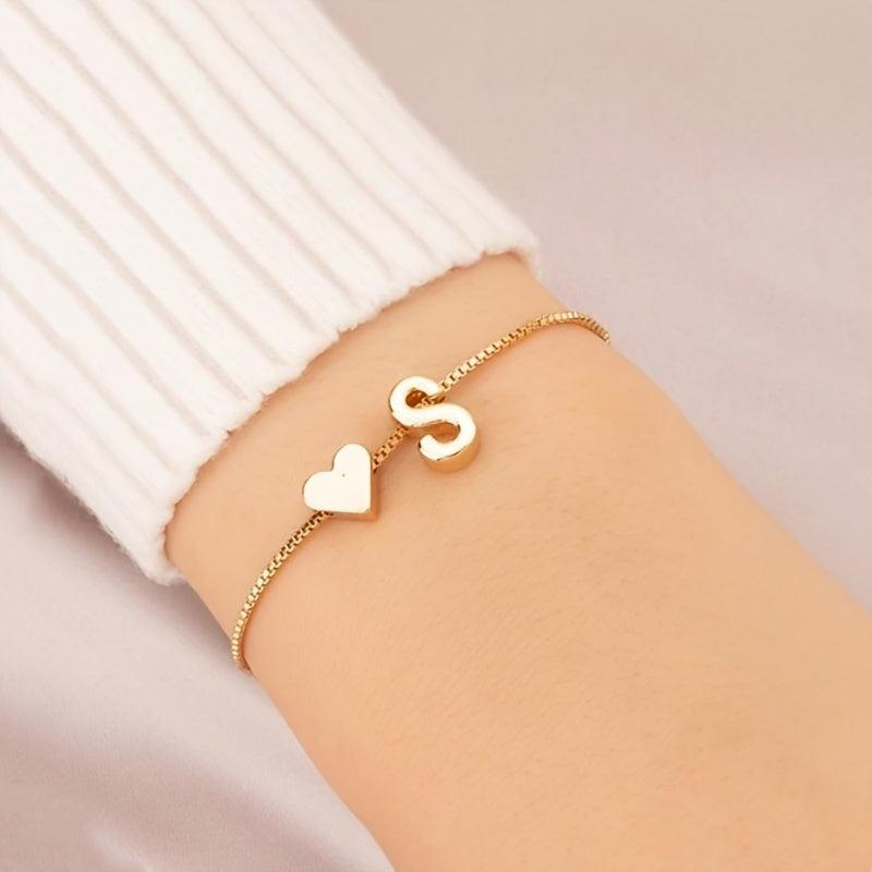 Pulseira Minimalista com Letra de A a Z e Coração